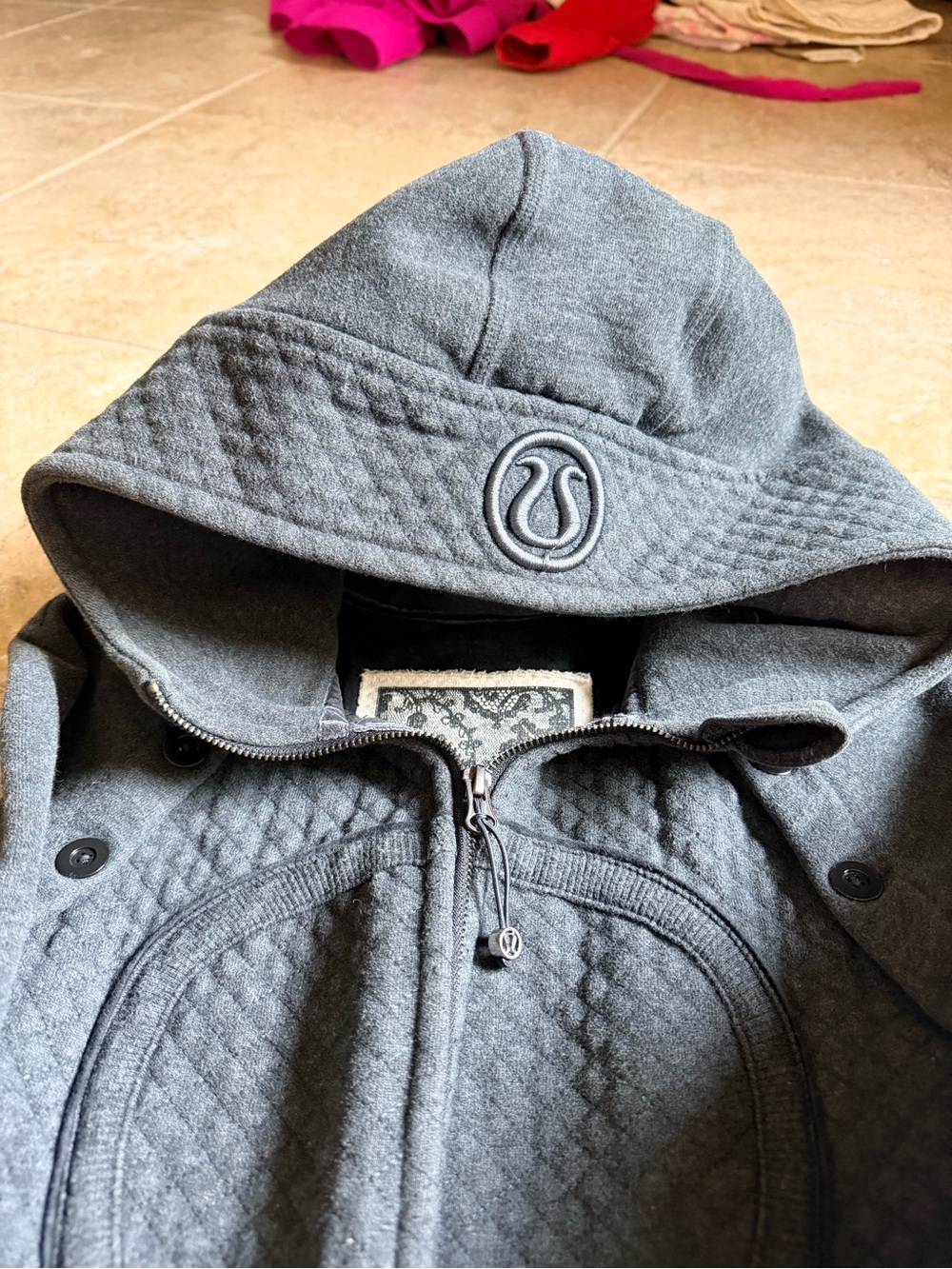 Vintage Lululemon Special Edition Button-Cuff, Quilted Scuba Hoodie - Picture 4 of 8